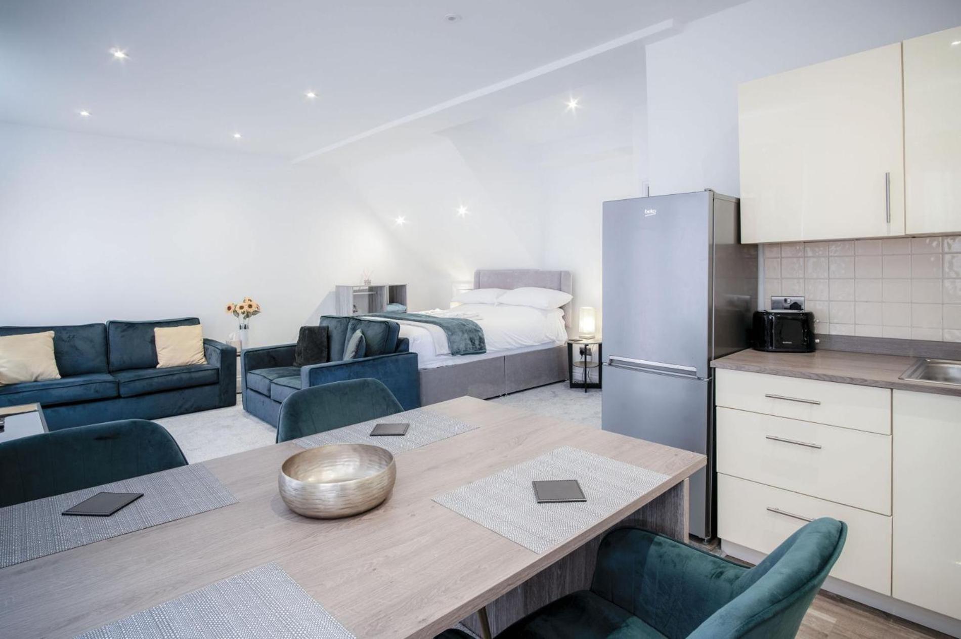 The Penthouse - 1 Bedroom Apartment - Ocean Breeze Port Eynon Bagian luar foto