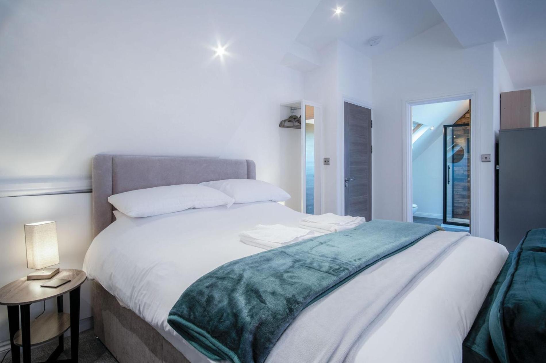 The Penthouse - 1 Bedroom Apartment - Ocean Breeze Port Eynon Bagian luar foto