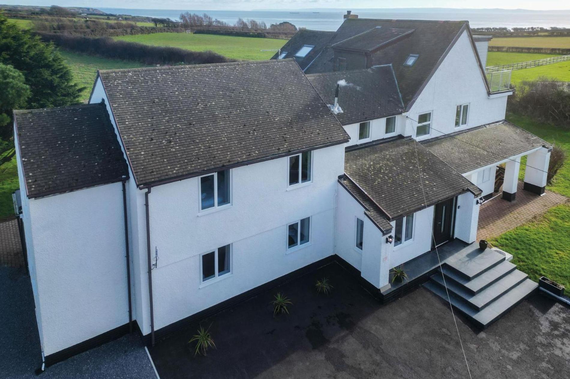 The Penthouse - 1 Bedroom Apartment - Ocean Breeze Port Eynon Bagian luar foto