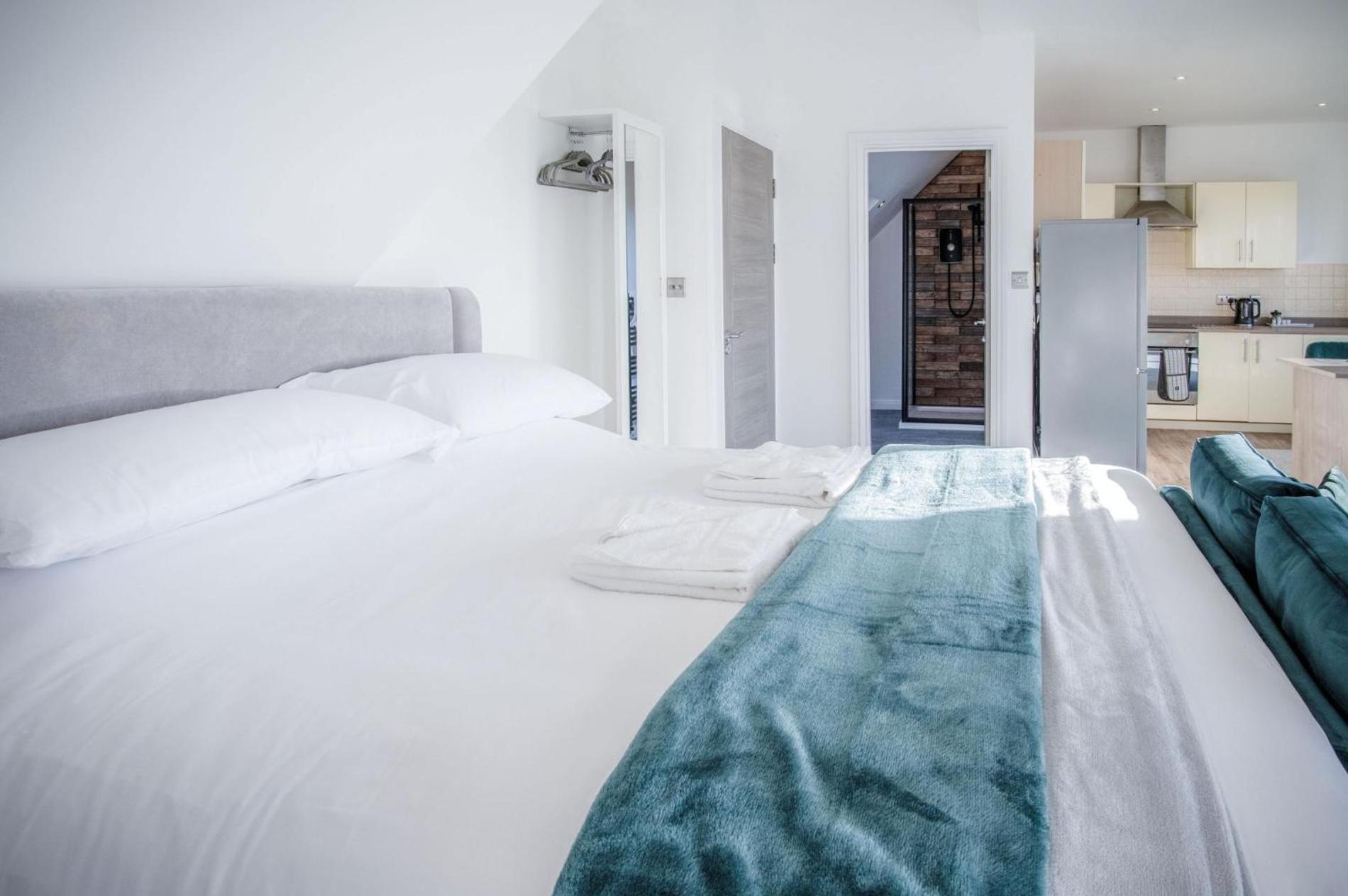 The Penthouse - 1 Bedroom Apartment - Ocean Breeze Port Eynon Bagian luar foto