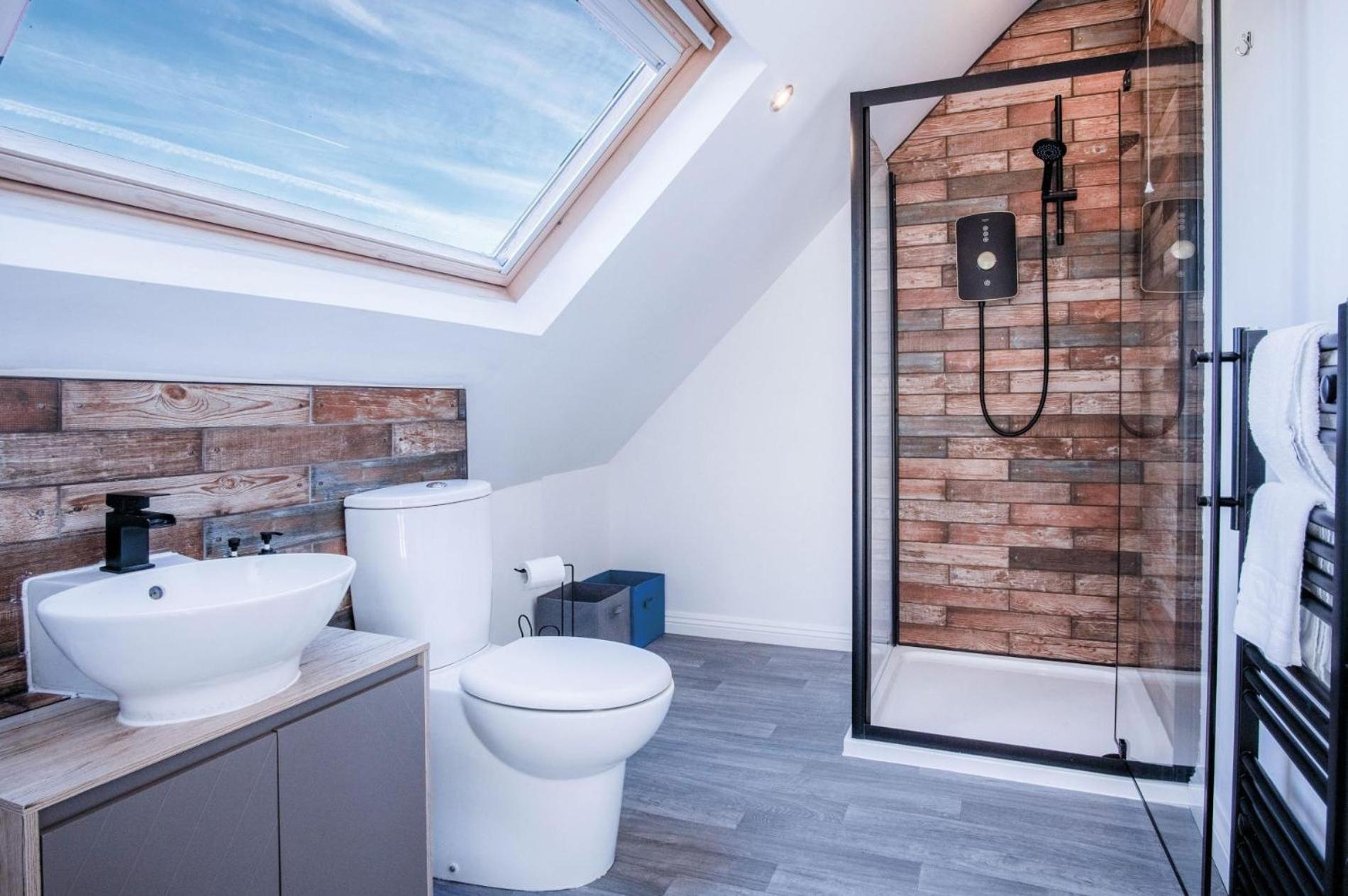The Penthouse - 1 Bedroom Apartment - Ocean Breeze Port Eynon Bagian luar foto